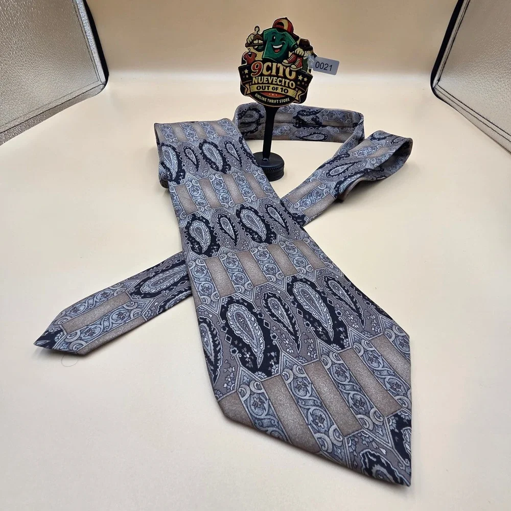 Gianfranco Ruffini Mens Paisley Silk Tie Grey Taupe Black Italian Silk 4 Inch